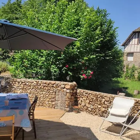 Douceur De Vivre Au Bord De L'avre Дом отдыха Chennebrun