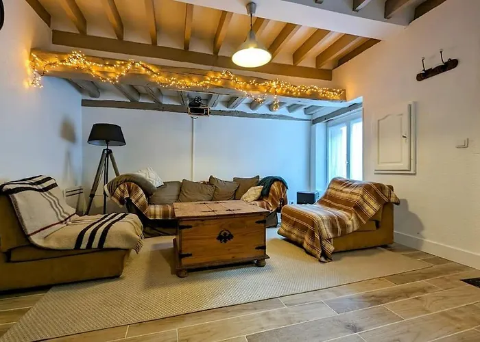 Douceur De Vivre Au Bord De L'avre Chennebrun